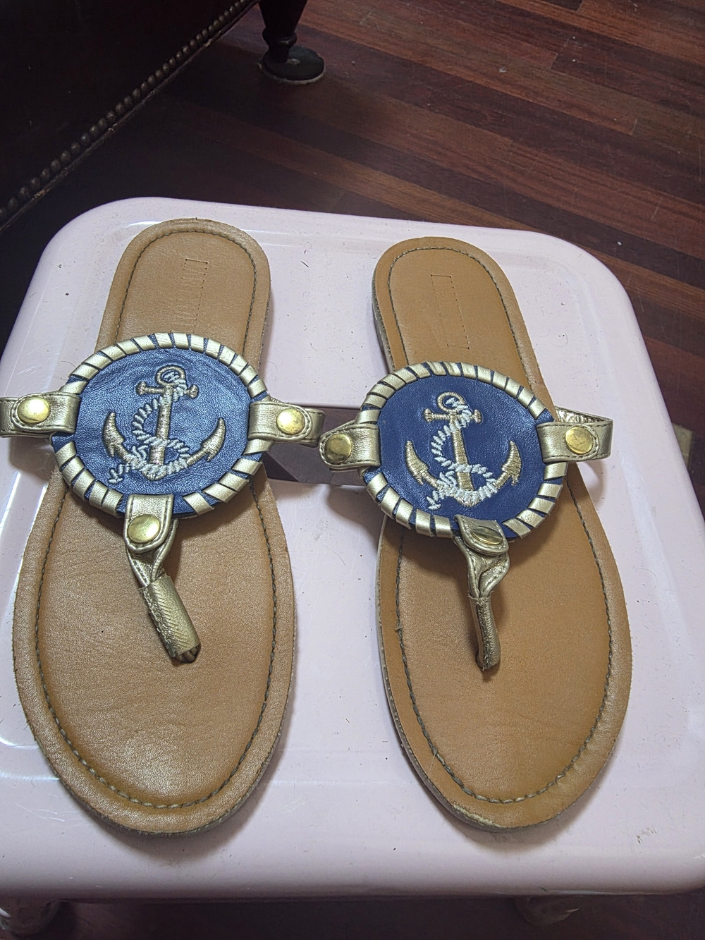 Girls' Navy Anchor Embellished Gold-Trim Thong Sandals